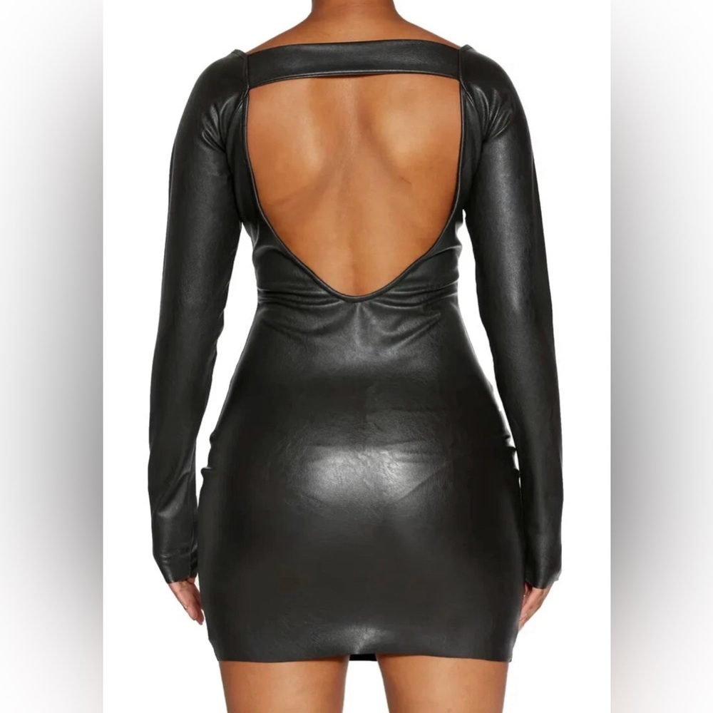 Naked Wardrobe NWT small